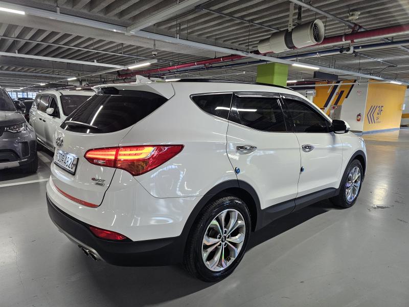 현대 싼타페(DM) 디젤 R2.0 4WD 익스클루시브 - 이미지 2