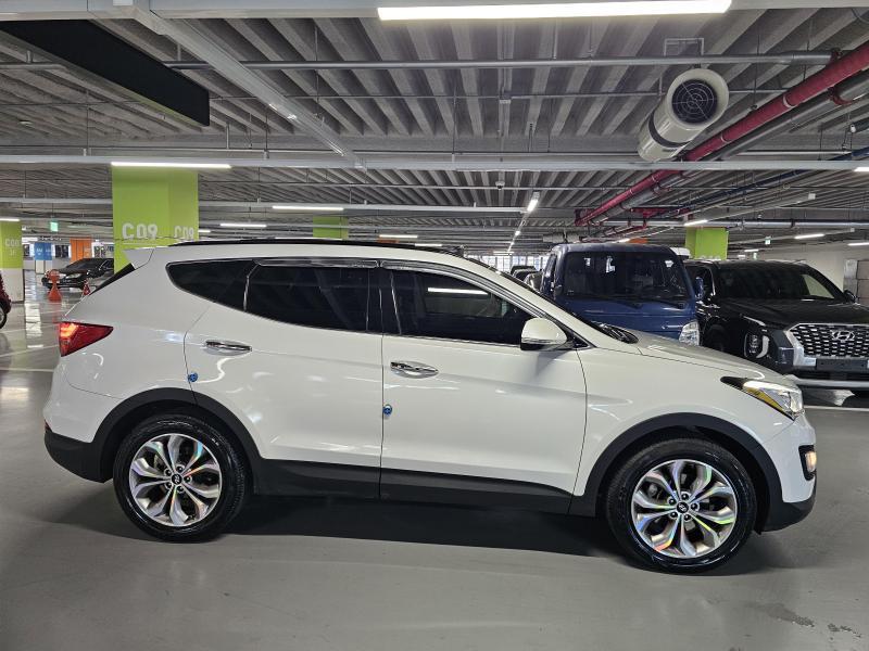 현대 싼타페(DM) 디젤 R2.0 4WD 익스클루시브 - 이미지 3