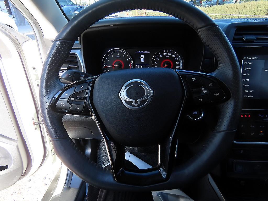 KG모빌리티(쌍용) 더 뉴티볼리 1.6 가솔린 2WD V3 - 이미지 4