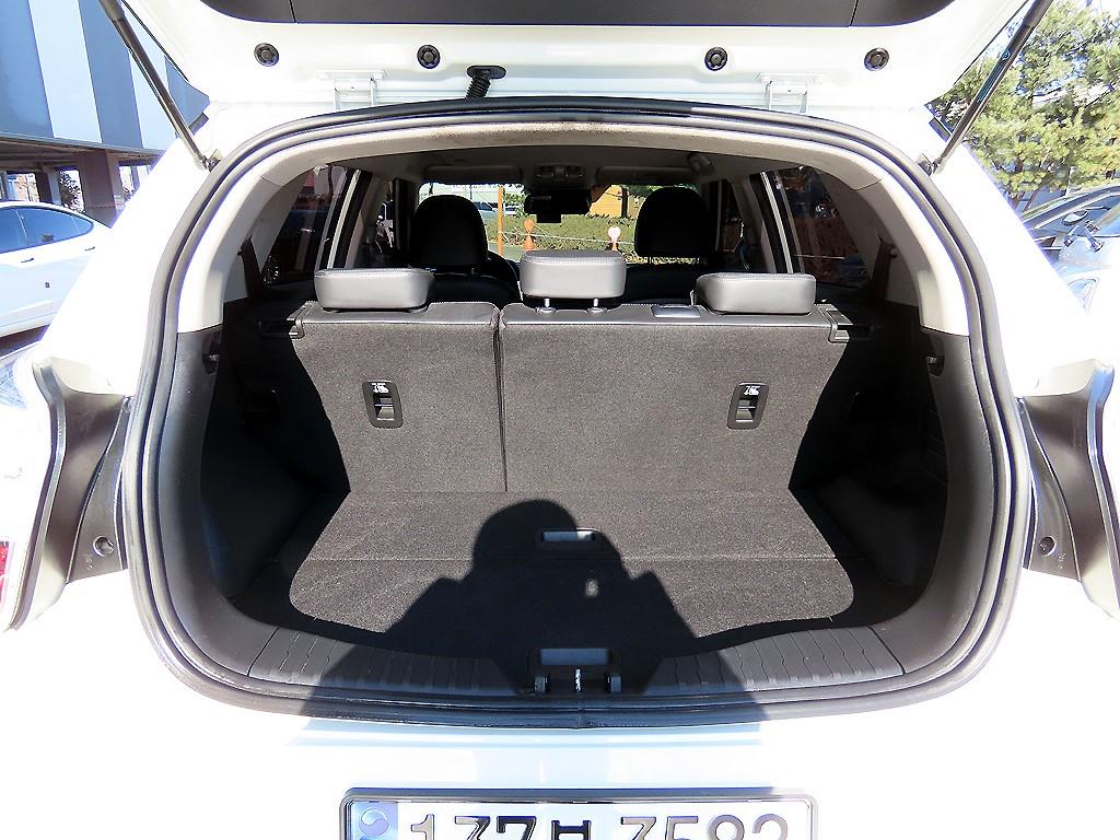 KG모빌리티(쌍용) 더 뉴티볼리 1.6 가솔린 2WD V3 - 이미지 6