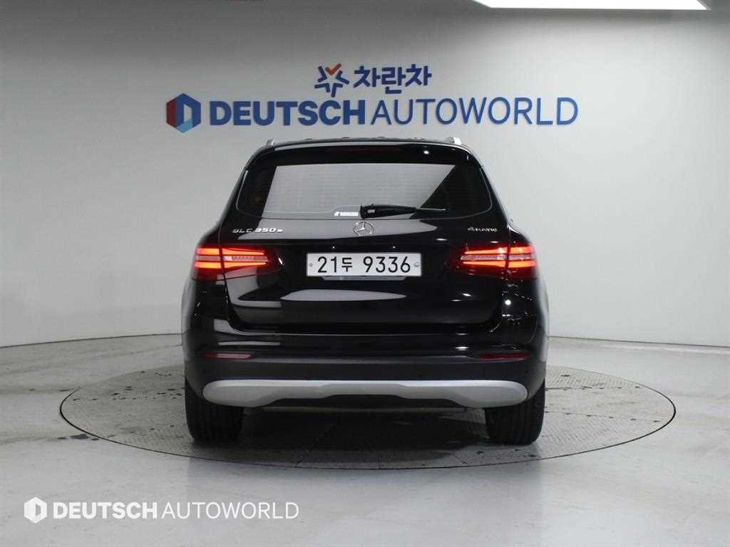 벤츠 GLC클래스 GLC 350e 4매틱 프리미엄 - 이미지 18