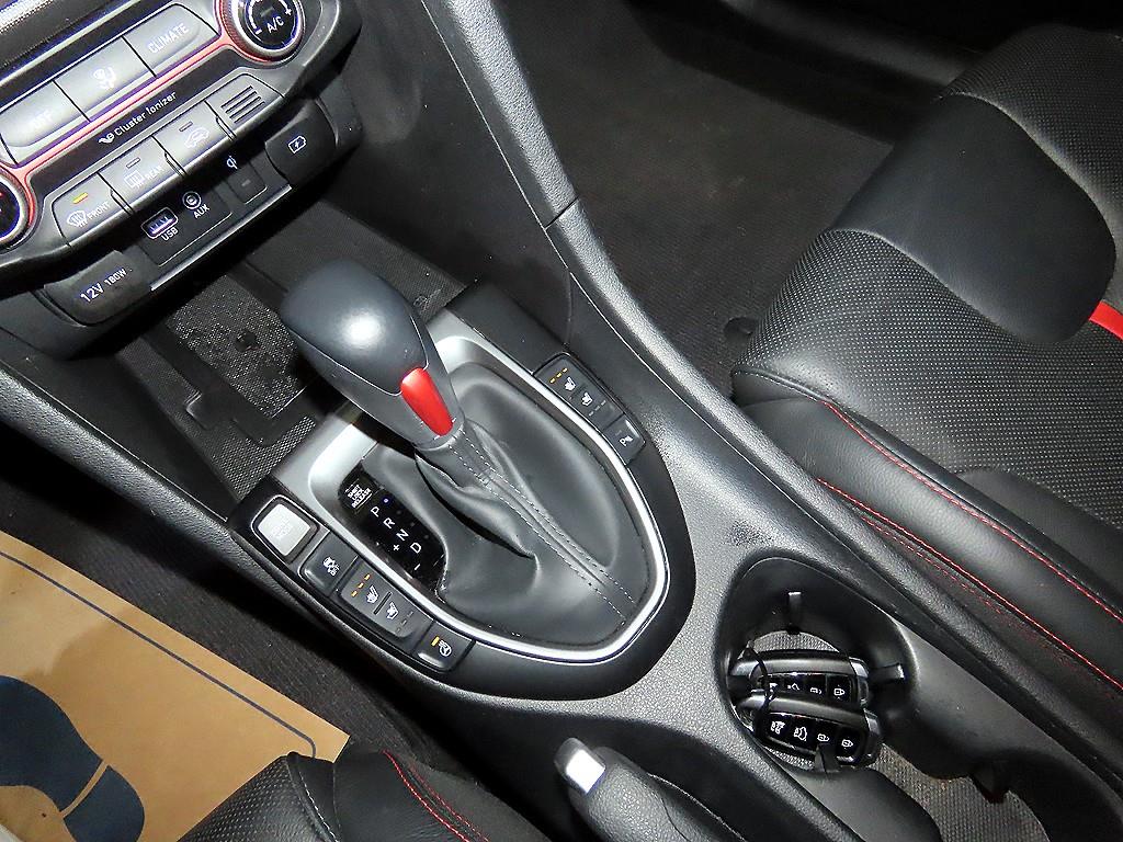 현대 벨로스터(JS) 1.6 터보 스포츠 코어