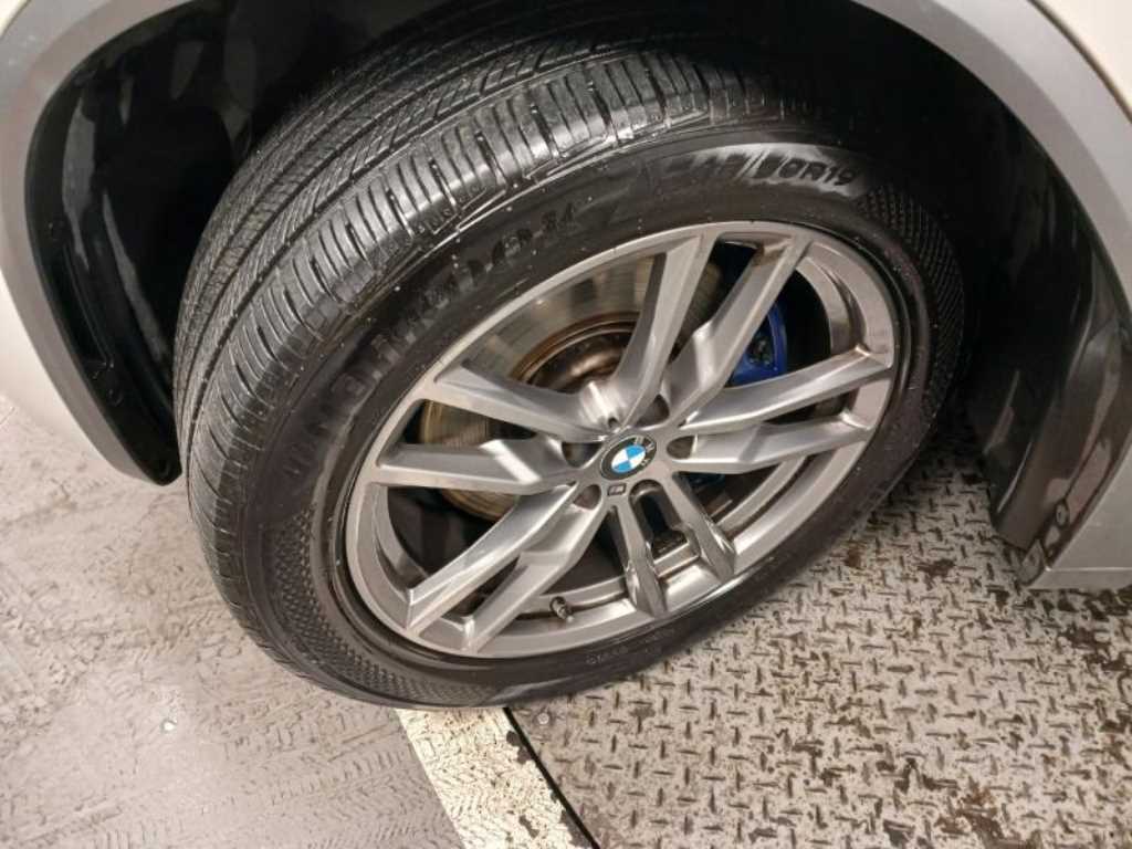 BMW X4(2세대) 20i xDrive M스포츠 X 온라인 익스클루시브 - 이미지 2