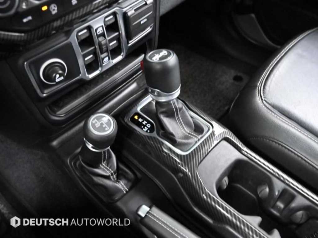 지프 랭글러(JL) 2.0 오버랜드 4DR - 이미지 12