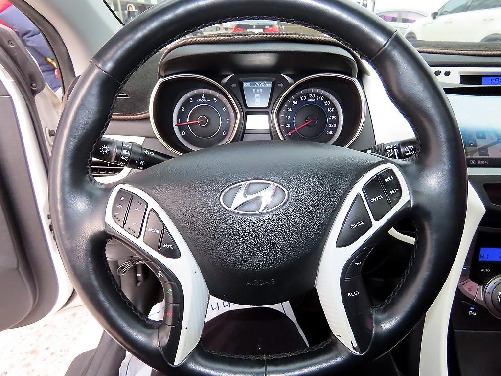 현대 아반떼MD M16 GDi 모던 - 이미지 12