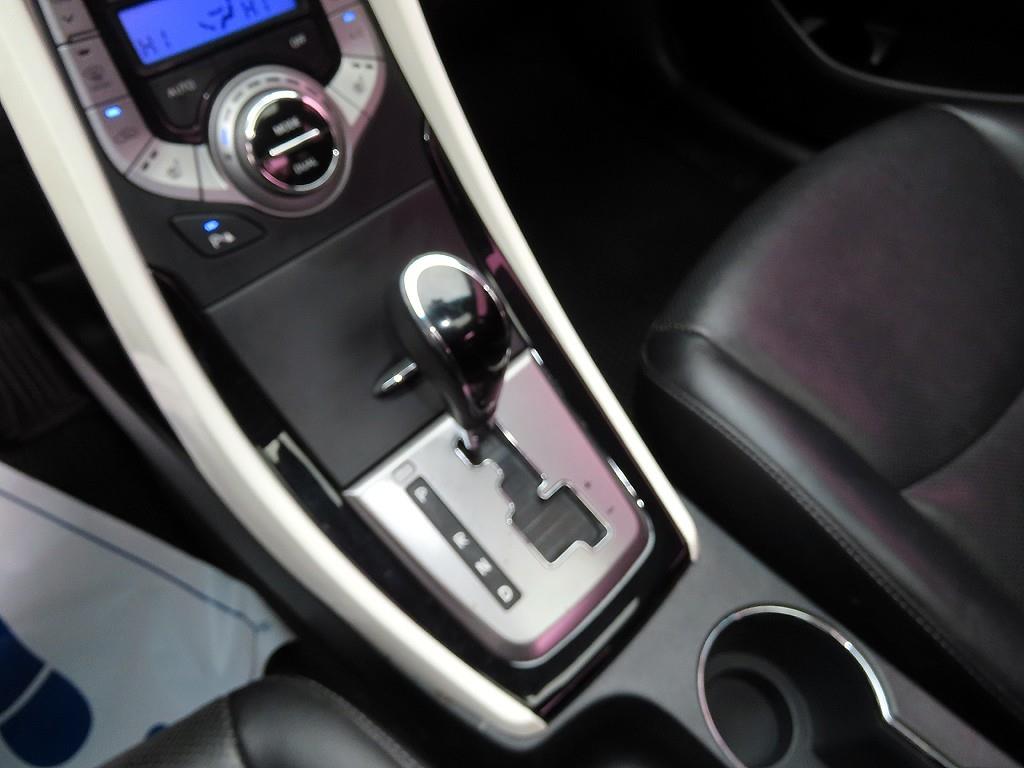 현대 아반떼MD M16 GDi 모던 - 이미지 13