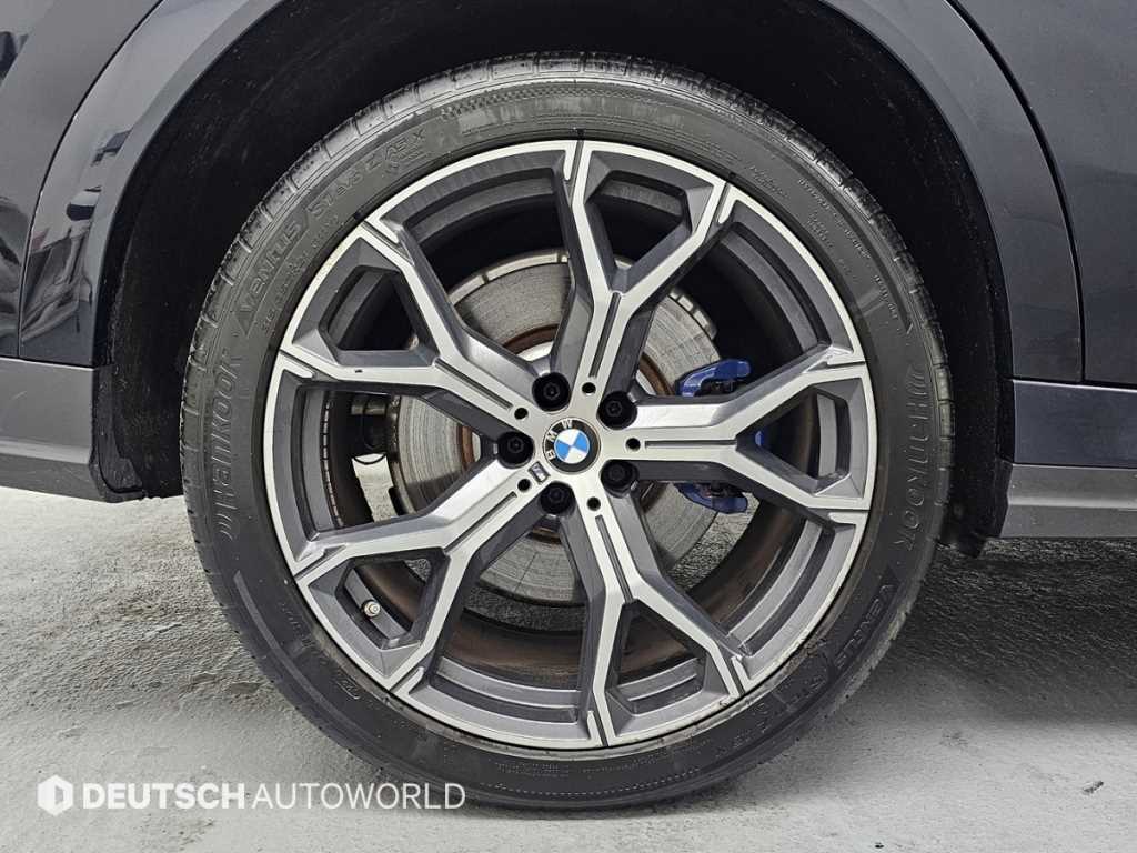BMW X6(3세대) 30d xDrive M 스포츠팩 - 이미지 9