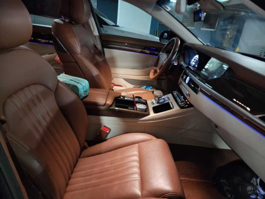 제네시스 G90 3.8 AWD 프리미엄 럭셔리 - 이미지 9