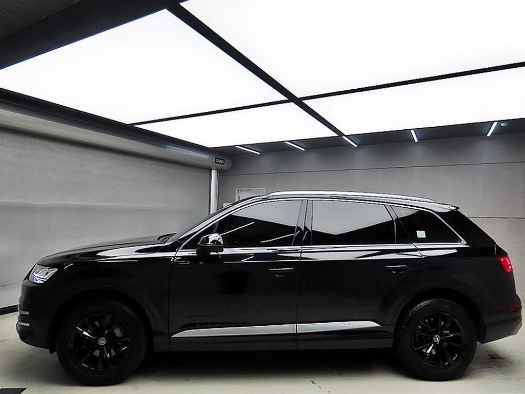 아우디 Q7(2세대) 45 TFSI 콰트로 - 이미지 9