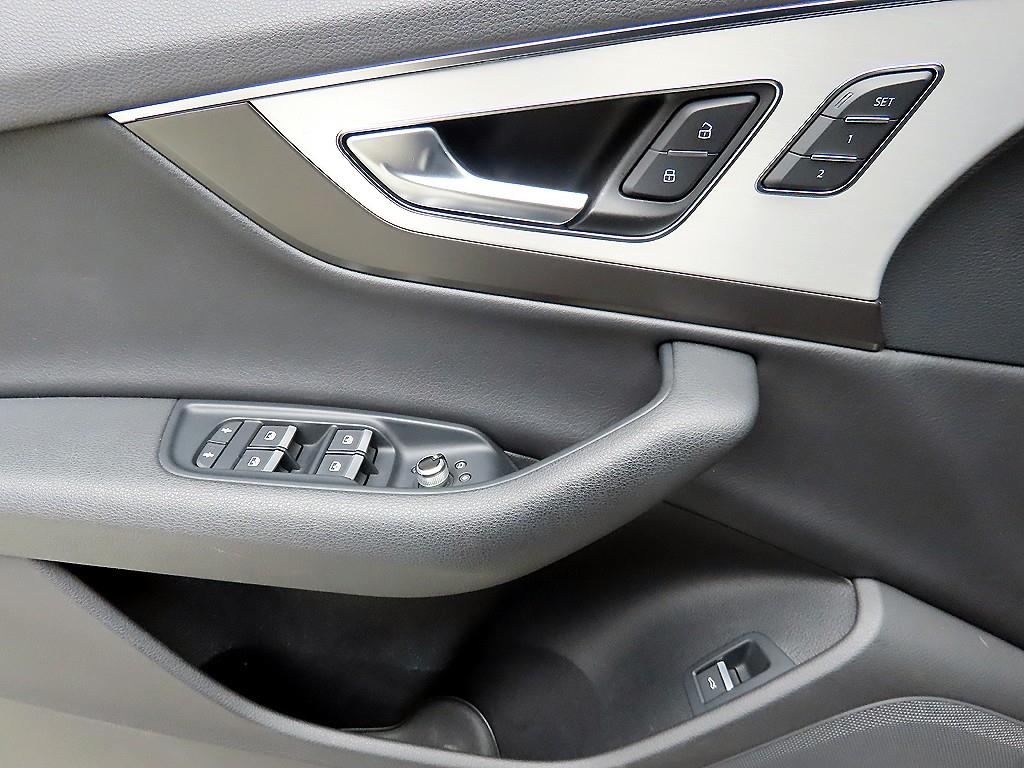 아우디 Q7(2세대) 45 TFSI 콰트로 - 이미지 14