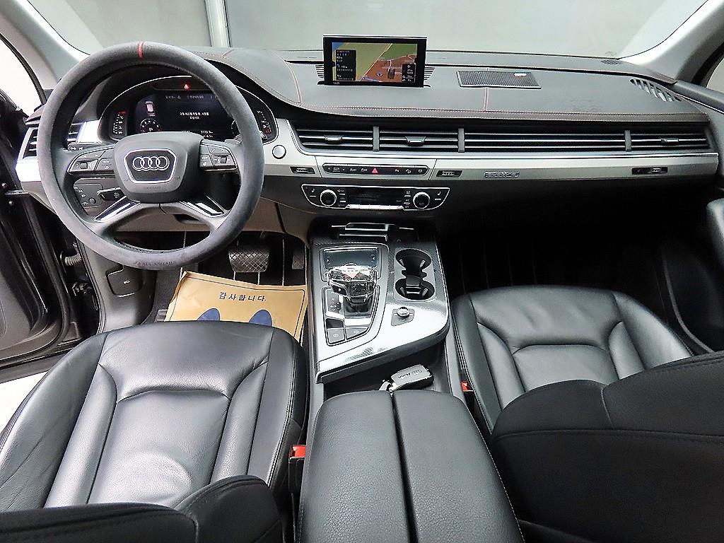 아우디 Q7(2세대) 45 TFSI 콰트로 - 이미지 12
