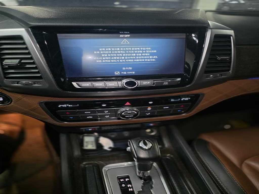 KG모빌리티(쌍용) G4 렉스턴 2.2 4WD 마제스티 - 이미지 4