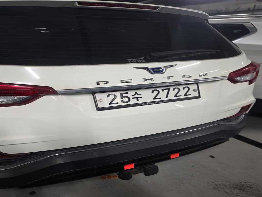 KG모빌리티(쌍용) G4 렉스턴 2.2 4WD 마제스티 - 이미지 2