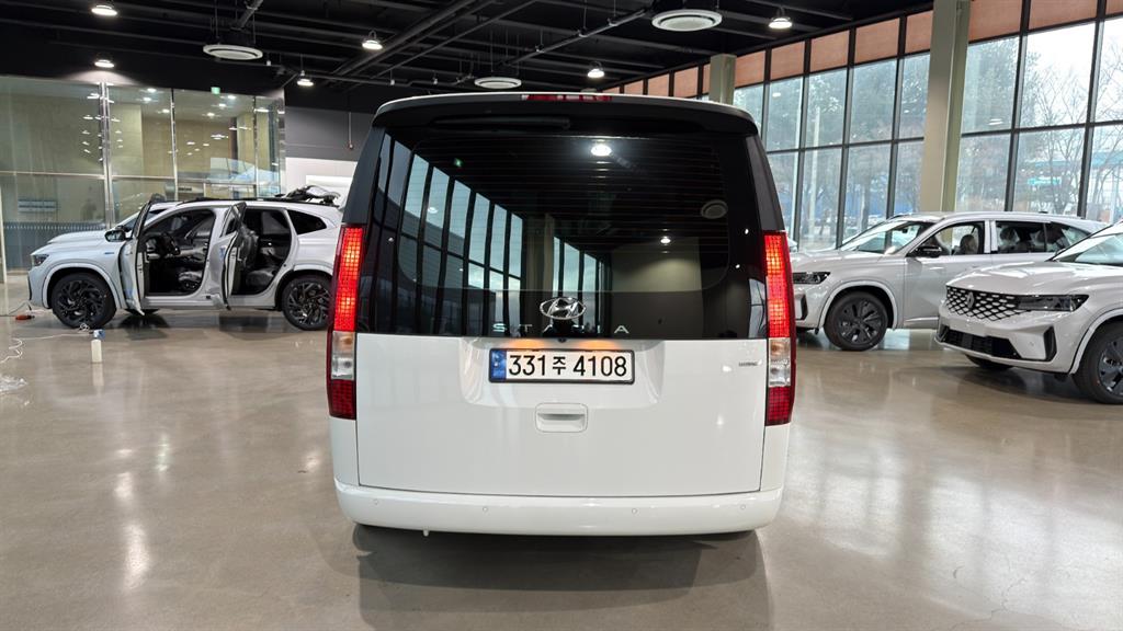 현대 스타리아 2.2 디젤 투어러 9인승 4WD 모던 - 이미지 14