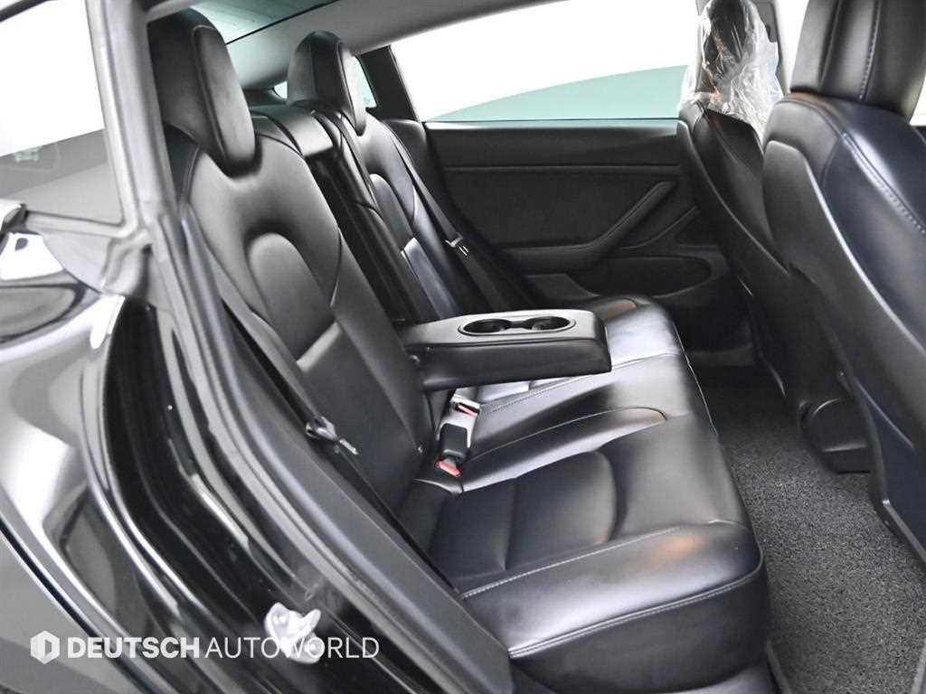 테슬라 모델 3 AWD 롱 레인지 - 이미지 13
