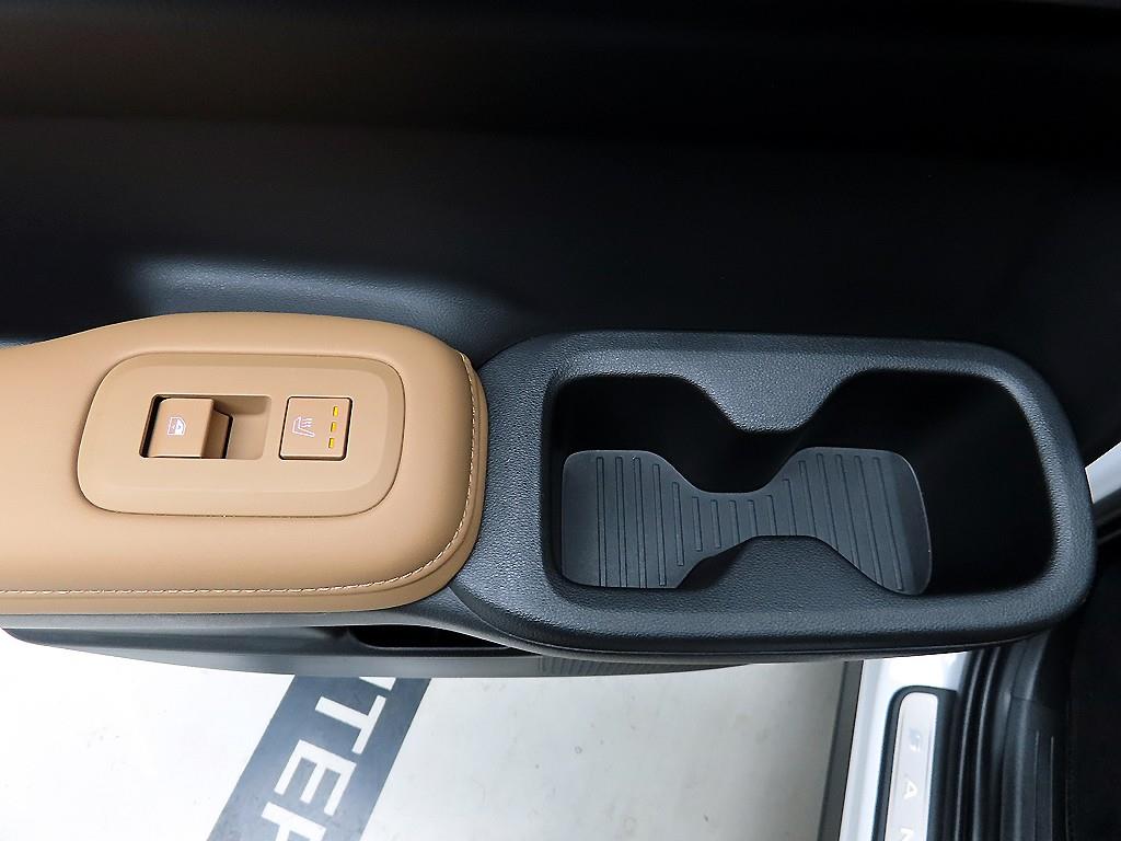 현대 디 올뉴싼타페 하이브리드 1.6 HEV 2WD 캘리그래피 - 이미지 16