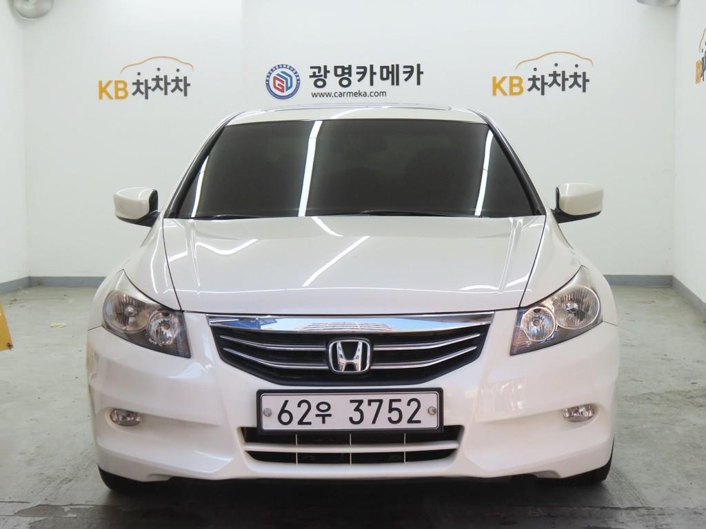 혼다 어코드(8세대) 2.4