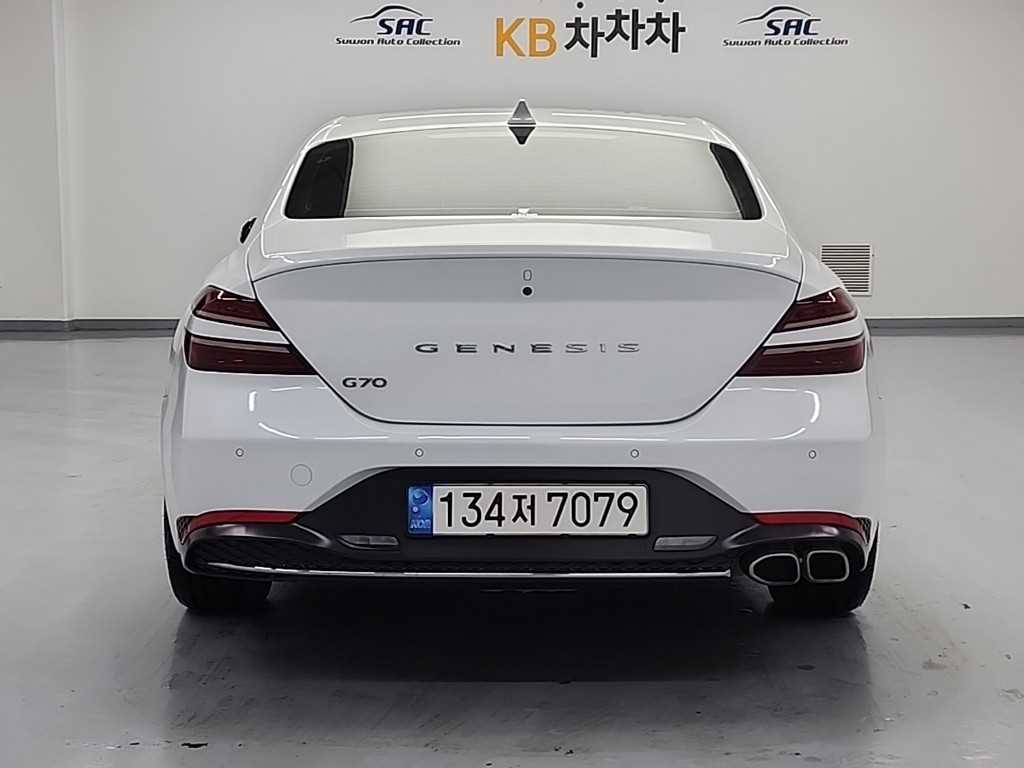 제네시스 더 뉴G70 가솔린 2.0T 2WD 기본형 - 이미지 5