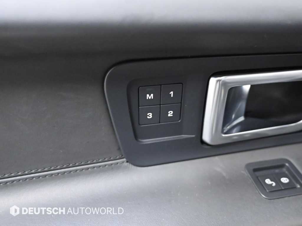 랜드로버 디스커버리 스포츠 2.0 TD4 HSE 럭셔리 - 이미지 19