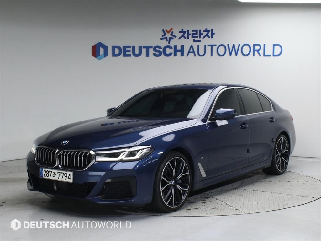 BMW 5시리즈(7세대) 540i xDrive M스포츠팩 - 이미지 8