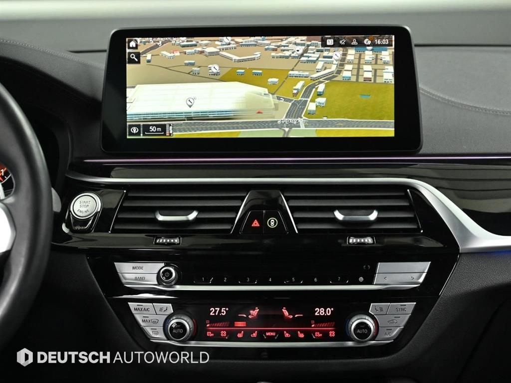 BMW 5시리즈(7세대) 540i xDrive M스포츠팩 - 이미지 4