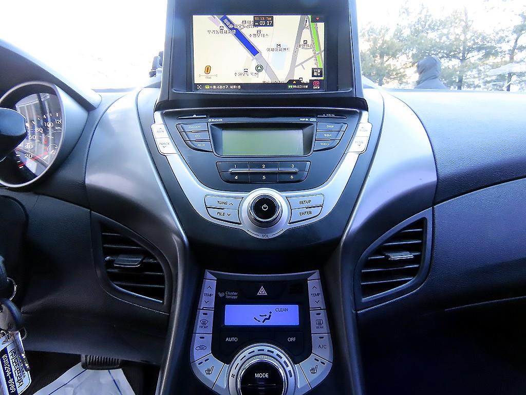 현대 아반떼MD M16 GDi 럭셔리 - 이미지 11