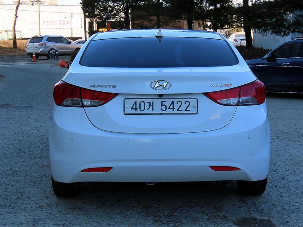 현대 아반떼MD M16 GDi 럭셔리 - 이미지 13