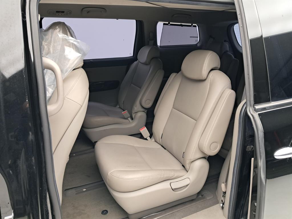 기아 더 뉴카니발 9인승 디젤 프레스티지 - 이미지 8