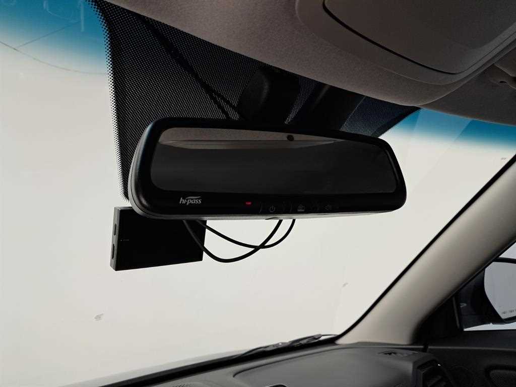 KG모빌리티(쌍용) 베리 뉴 티볼리 1.5 가솔린 2WD V3 - 이미지 8