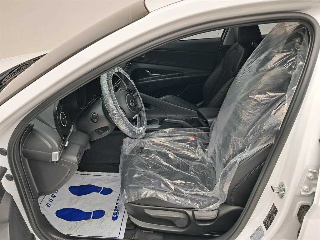 현대 아반떼(CN7) 1.6 가솔린 모던