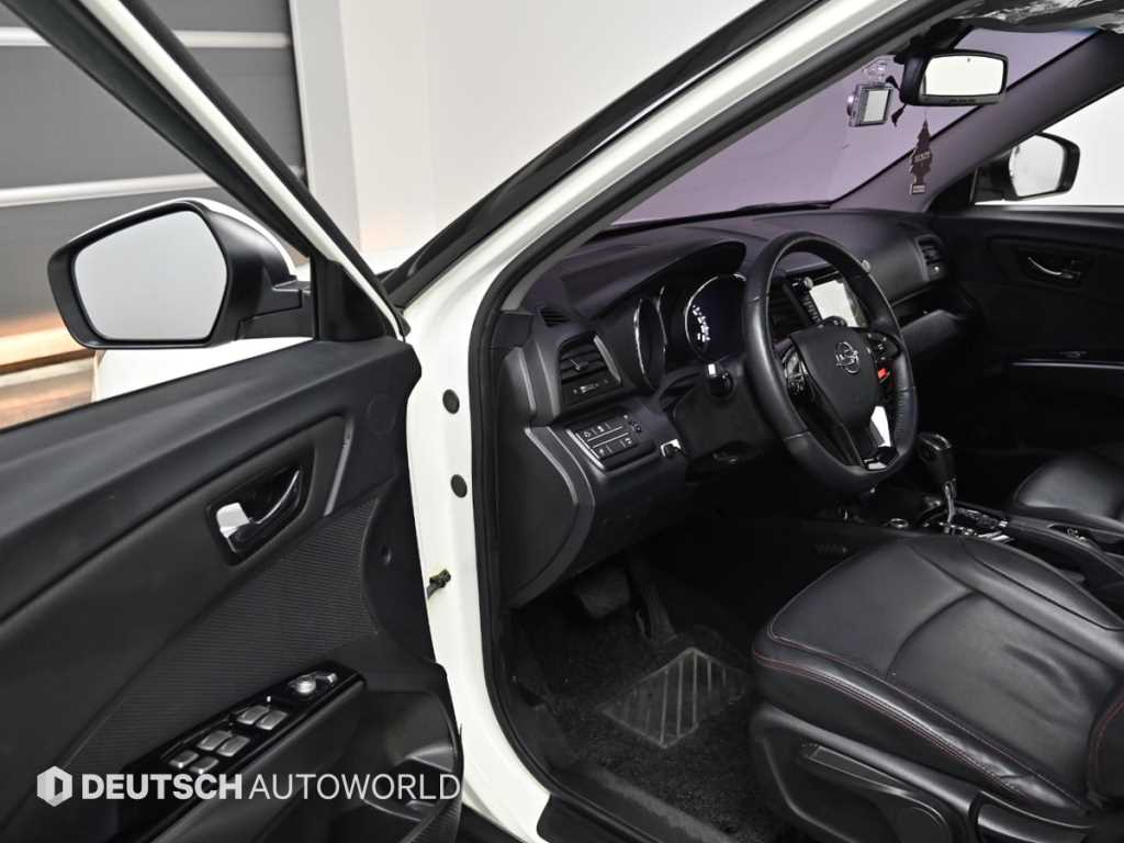 KG모빌리티(쌍용) 티볼리 에어 가솔린 2WD RX - 이미지 9