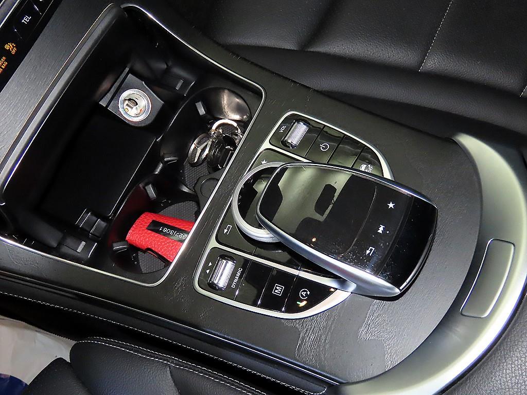 벤츠 GLC클래스 GLC 300 4매틱 쿠페 - 이미지 5