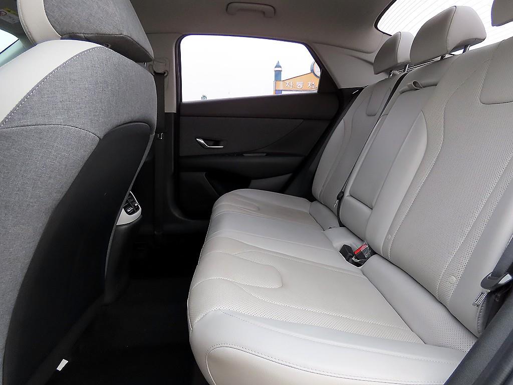 현대 아반떼(CN7) 1.6 가솔린 인스퍼레이션 - 이미지 5