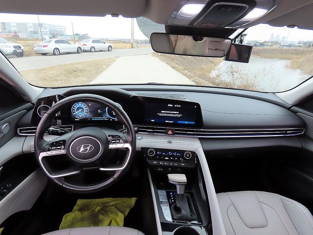 현대 아반떼(CN7) 1.6 가솔린 인스퍼레이션 - 이미지 9