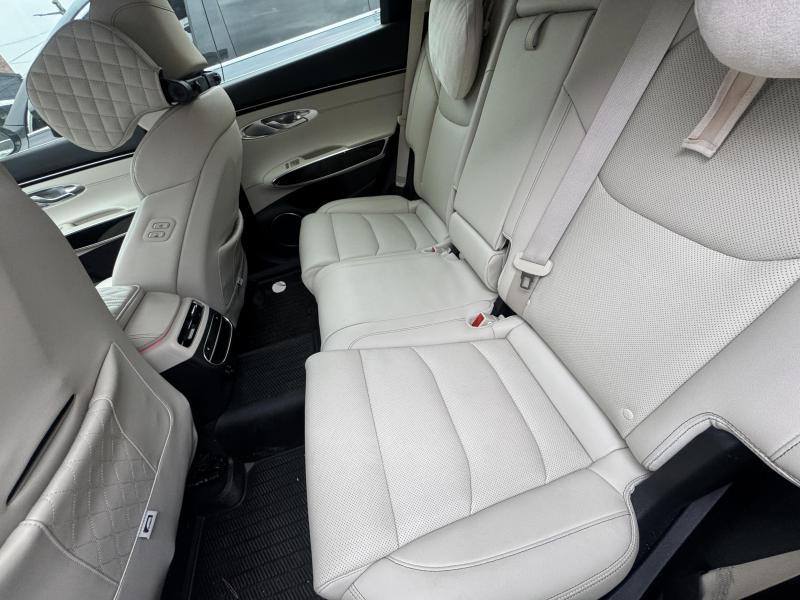 제네시스 GV70 2.2 디젤 AWD 기본형 - 이미지 7