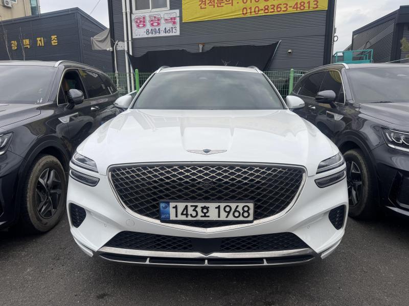 제네시스 GV70 2.2 디젤 AWD 기본형 - 이미지 11