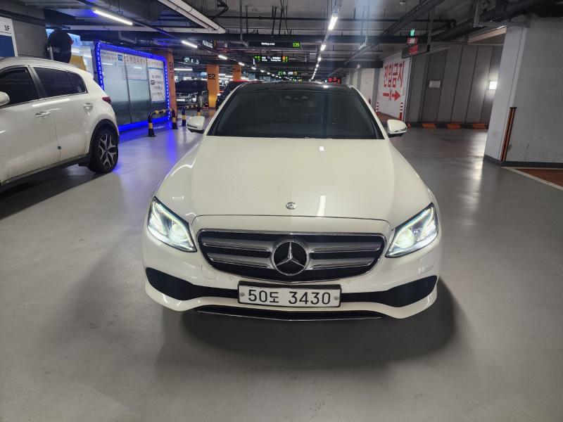 벤츠 E클래스(5세대) E300 아방가르드 - 이미지 6