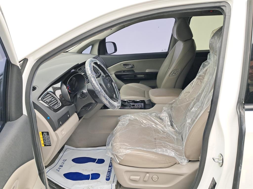 기아 더 뉴카니발 9인승 디젤 프레스티지 - 이미지 2