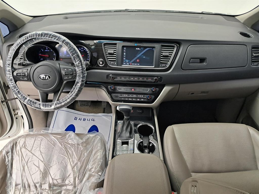 기아 더 뉴카니발 9인승 디젤 프레스티지 - 이미지 10