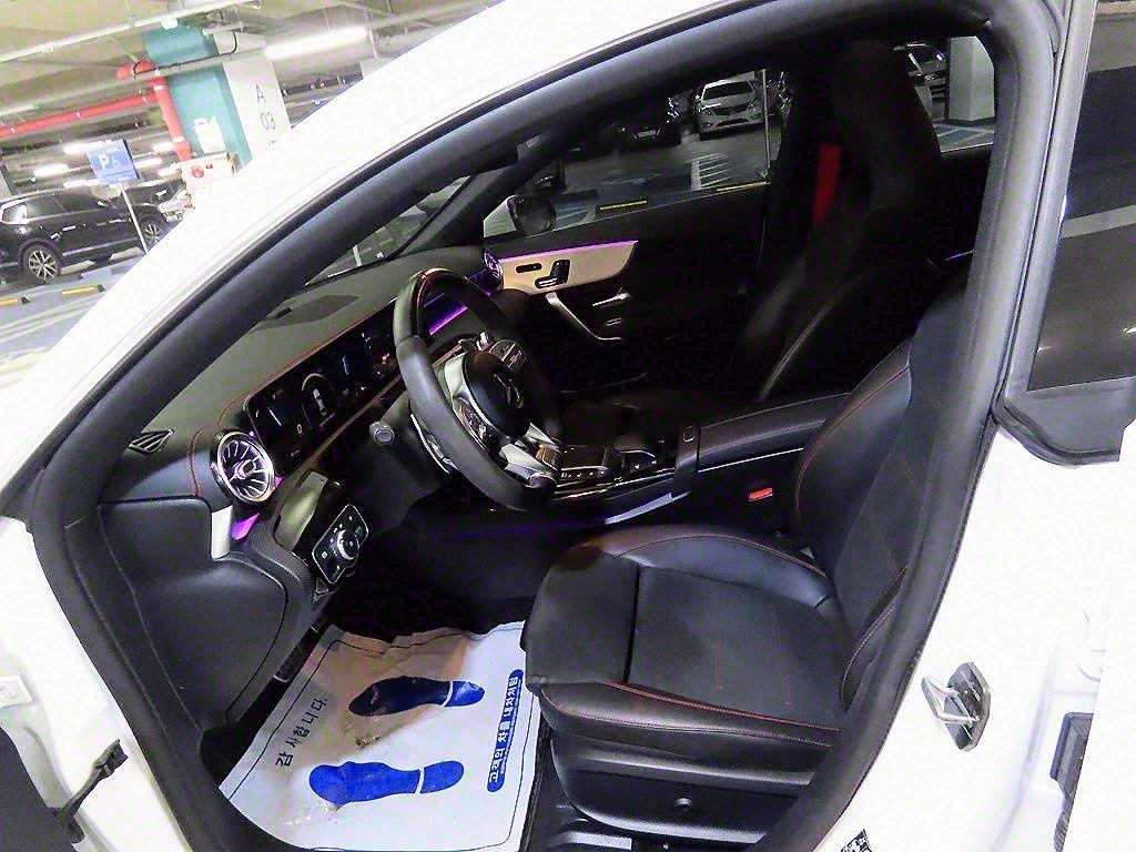 벤츠 CLA클래스(2세대) CLA 45 AMG S 4매틱+ - 이미지 8