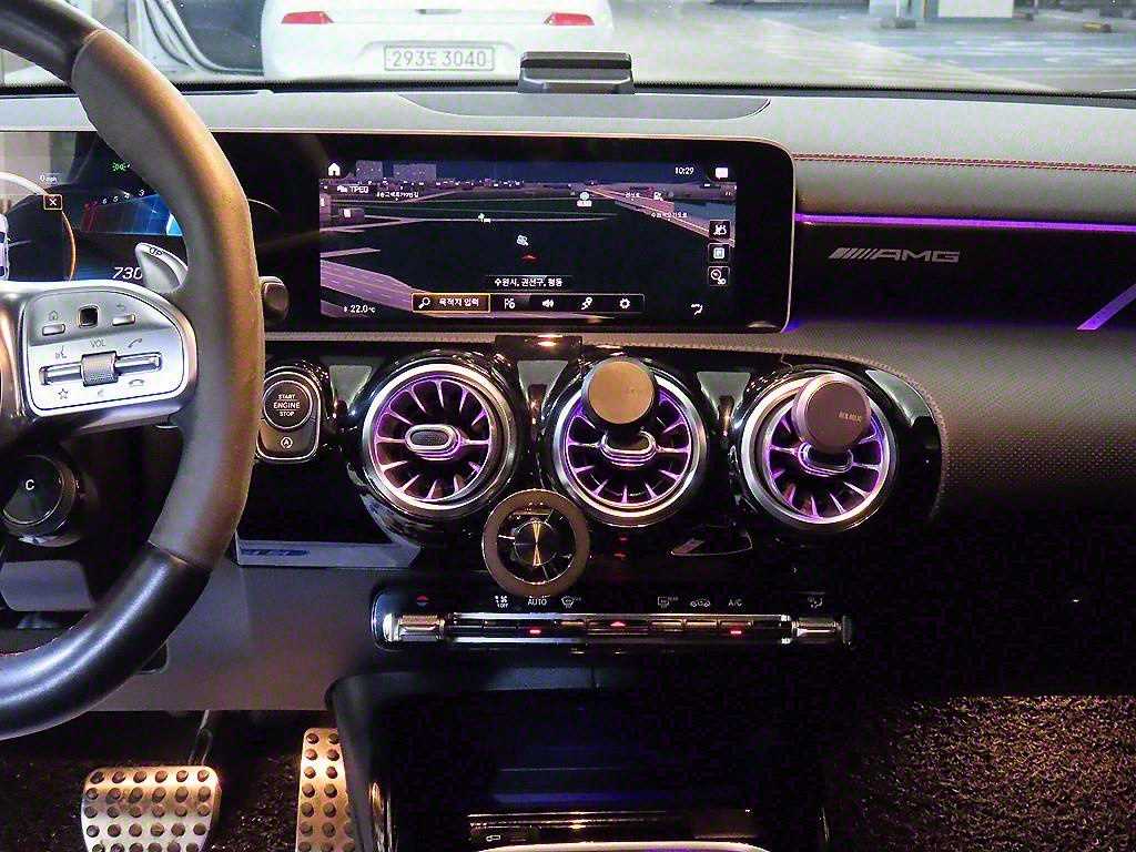 벤츠 CLA클래스(2세대) CLA 45 AMG S 4매틱+ - 이미지 20