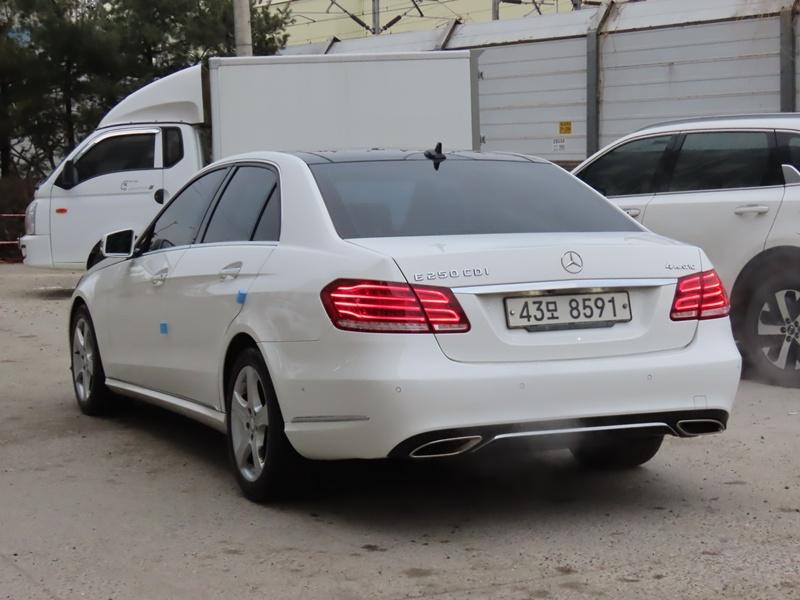 벤츠 E클래스(4세대) E250 CDI 4매틱 - 이미지 11