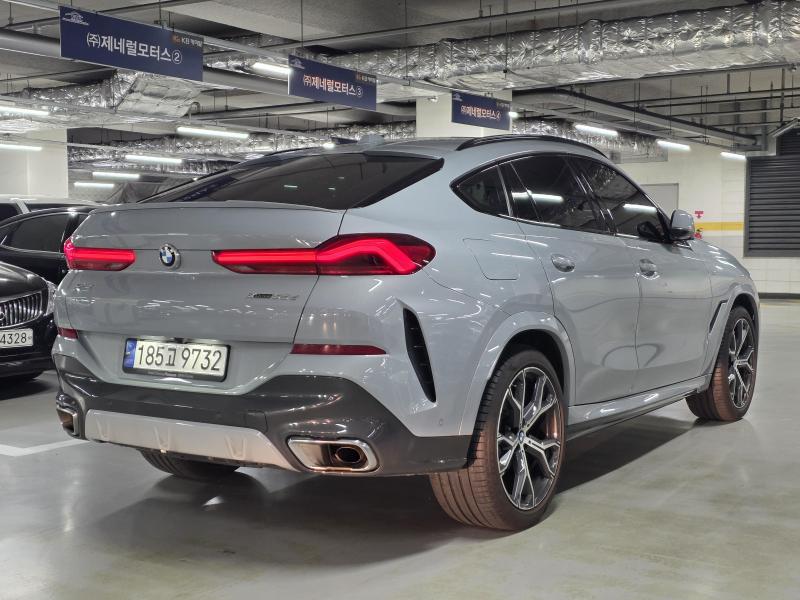 BMW X6(3세대) 30d xDrive M 스포츠팩 - 이미지 10