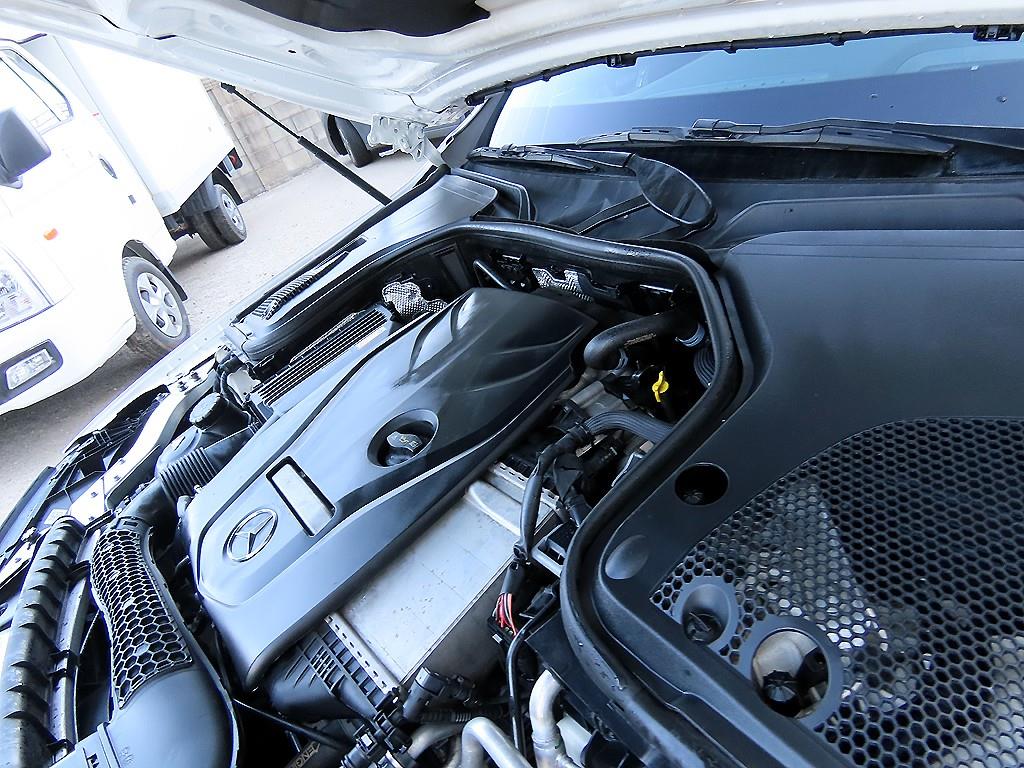 벤츠 E클래스(5세대) E300 4매틱 AMG 라인 - 이미지 5