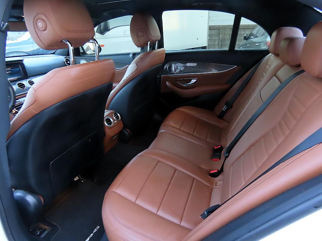 벤츠 E클래스(5세대) E300 4매틱 AMG 라인 - 이미지 10