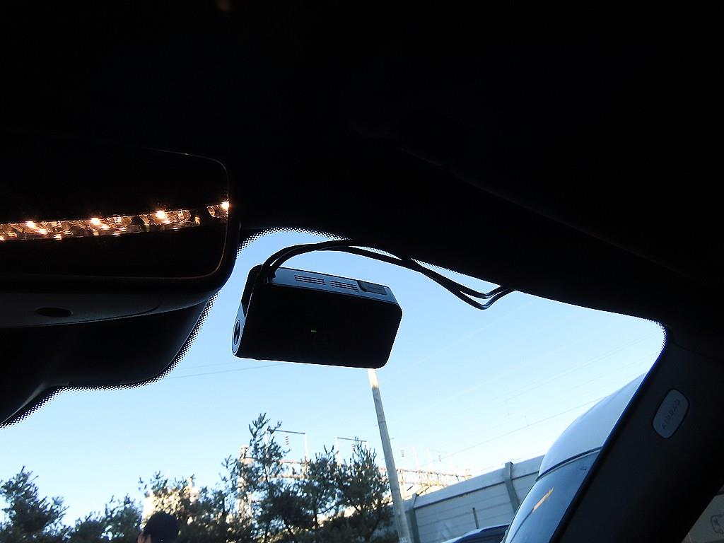 벤츠 E클래스(5세대) E300 4매틱 AMG 라인 - 이미지 3