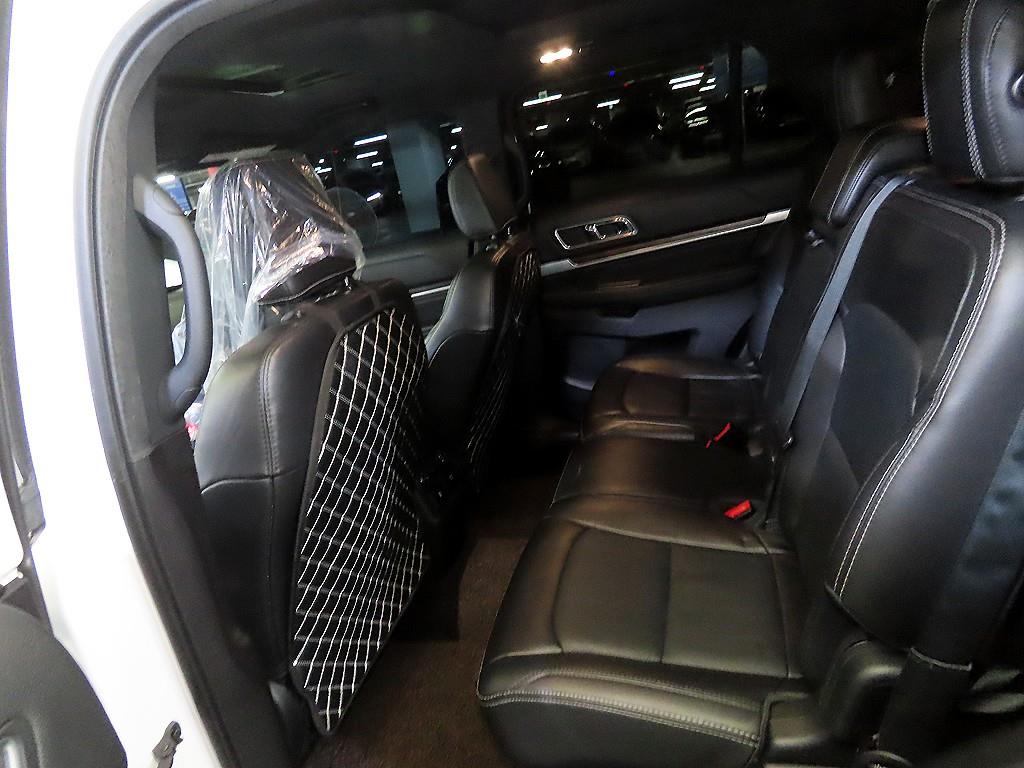 포드 익스플로러(5세대) 2.3 AWD 리미티드 - 이미지 2