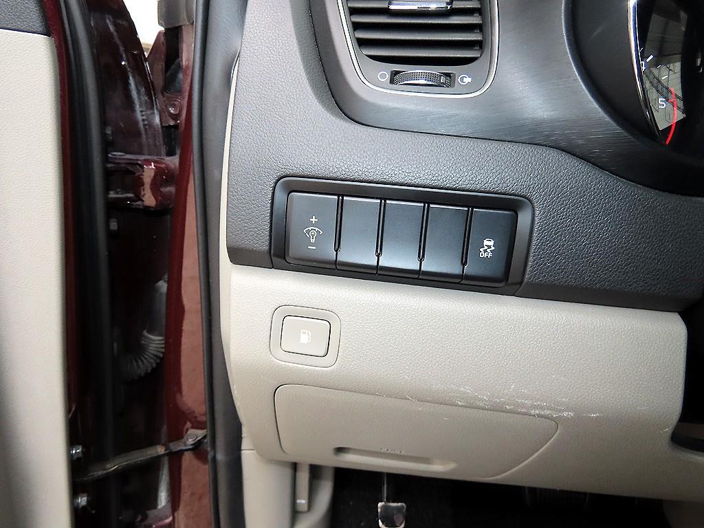 기아 더 뉴카니발 9인승 디젤 럭셔리 - 이미지 9