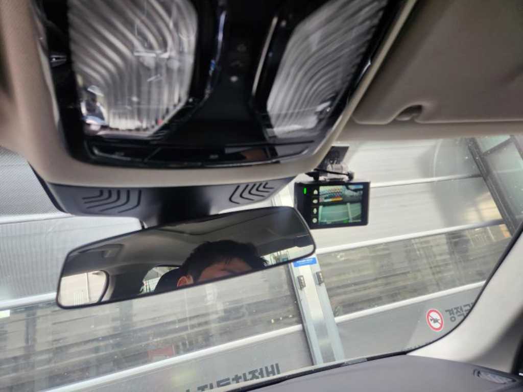 BMW 5시리즈(7세대) 530i xDrive 럭셔리 라인플러스 - 이미지 6