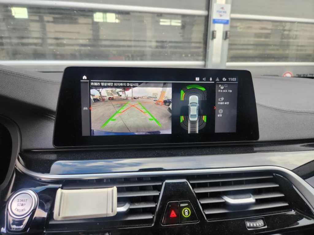 BMW 5시리즈(7세대) 530i xDrive 럭셔리 라인플러스 - 이미지 9